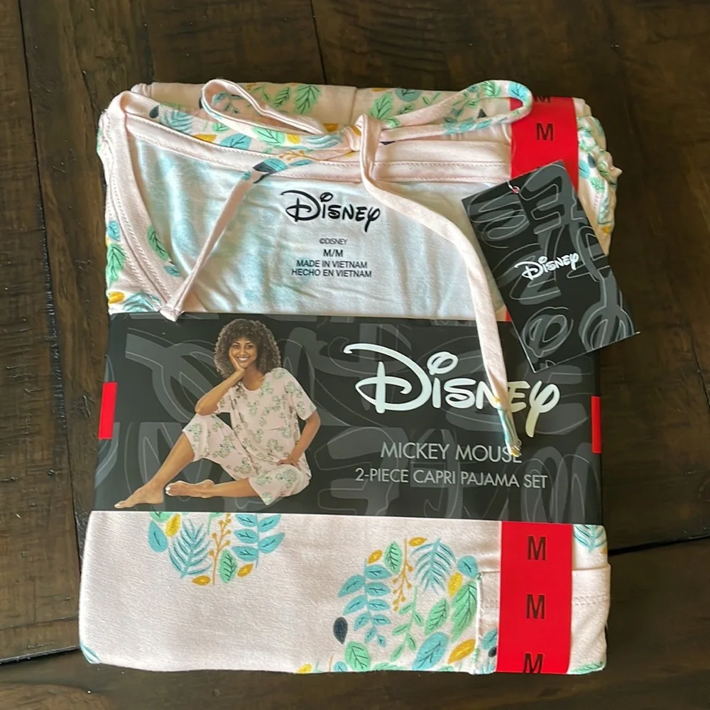 Disney Mickey Mouse 2 Piece Capri Pajama Set. - Picture 9 of 9